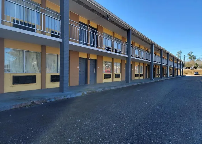 Days Inn By Wyndham Dothan