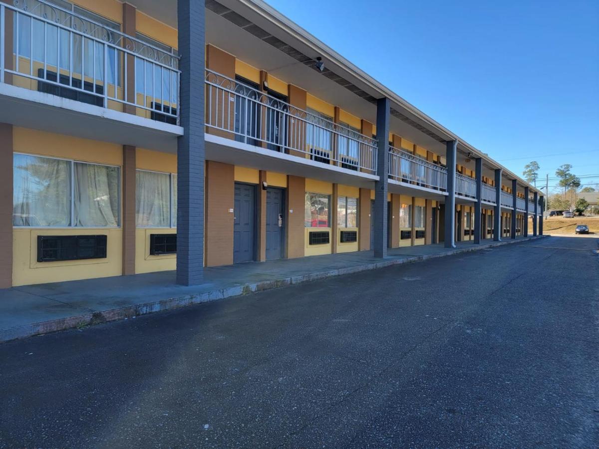 Days By Wyndham Motel